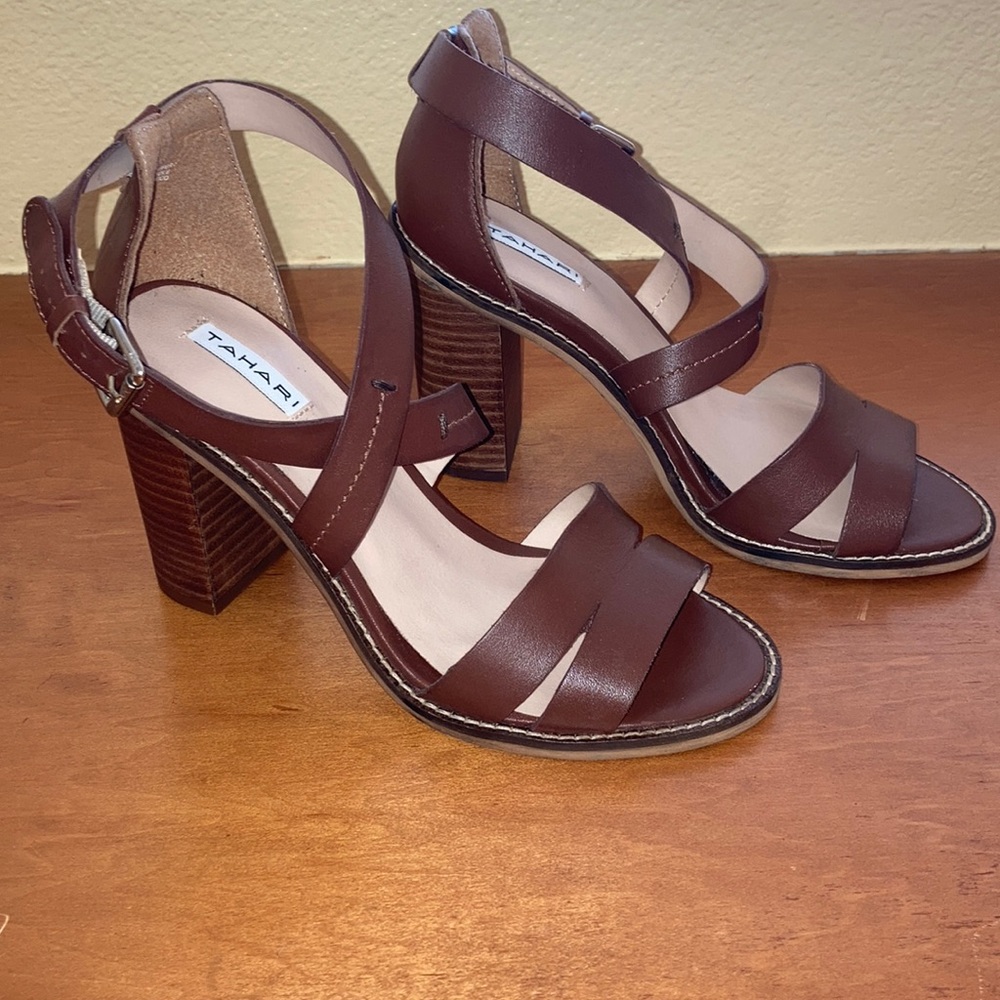 TAHARI block heel ankle strap New never been worn